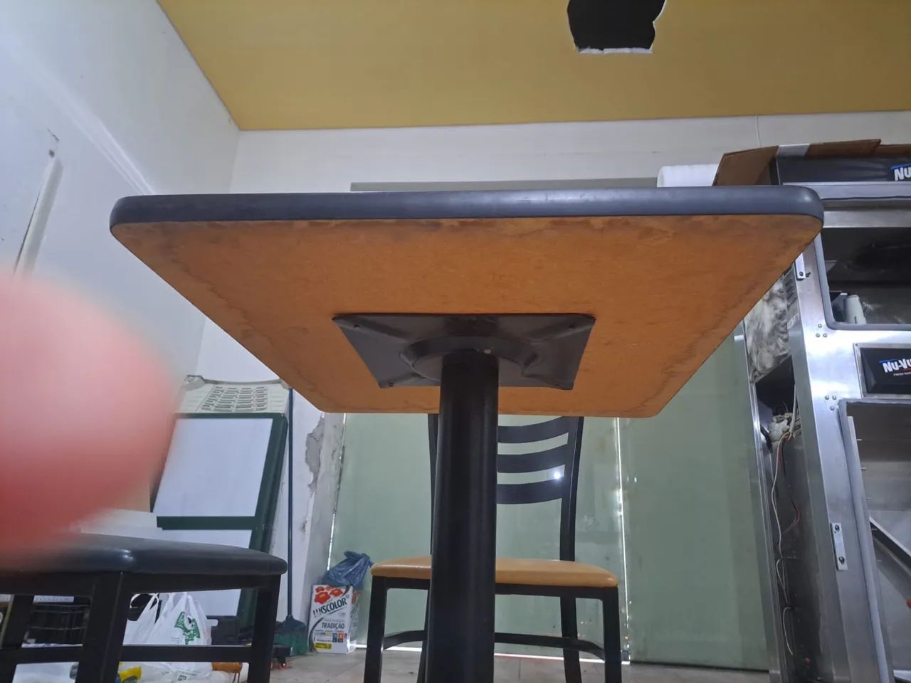 GELADEIRA, MESA E LIXEIRA  - Foto 6