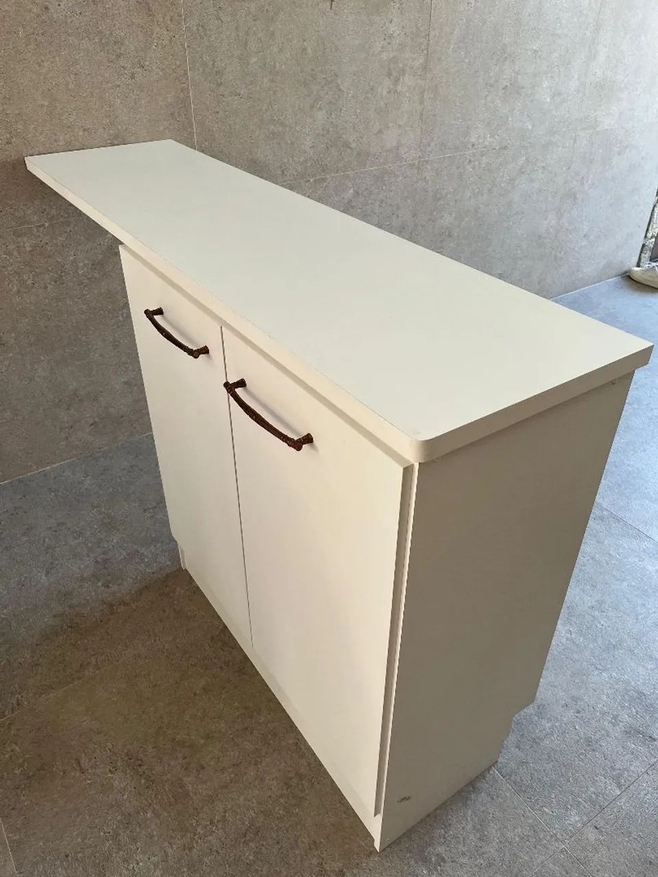 Mesa e balcão para escritório 