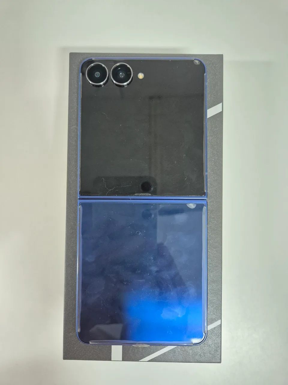 Samsung Galaxy Z Flip 7 - Foto 2