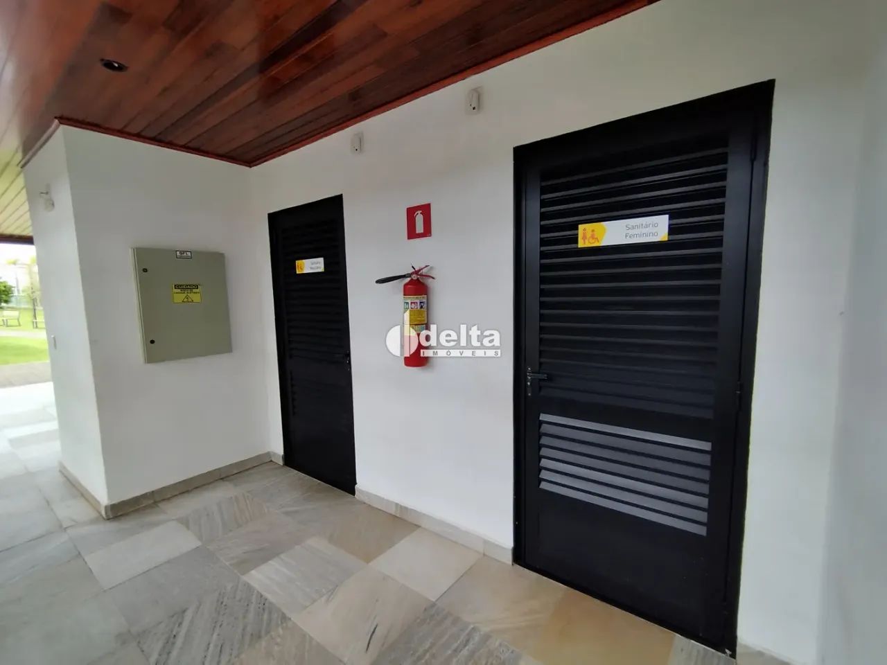 Terreno em condomínio disponível para venda no bairro Granja Marileusa em Uberlândia-MG - Foto 19