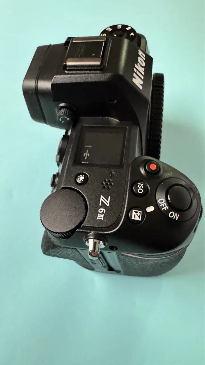Nikon Z6iii corpo - 1800 clicks - Câmeras e Filmadoras - Jardim
