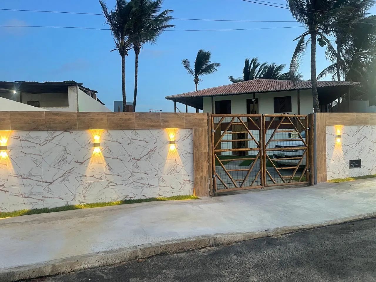 Aluga-se casa na praia 