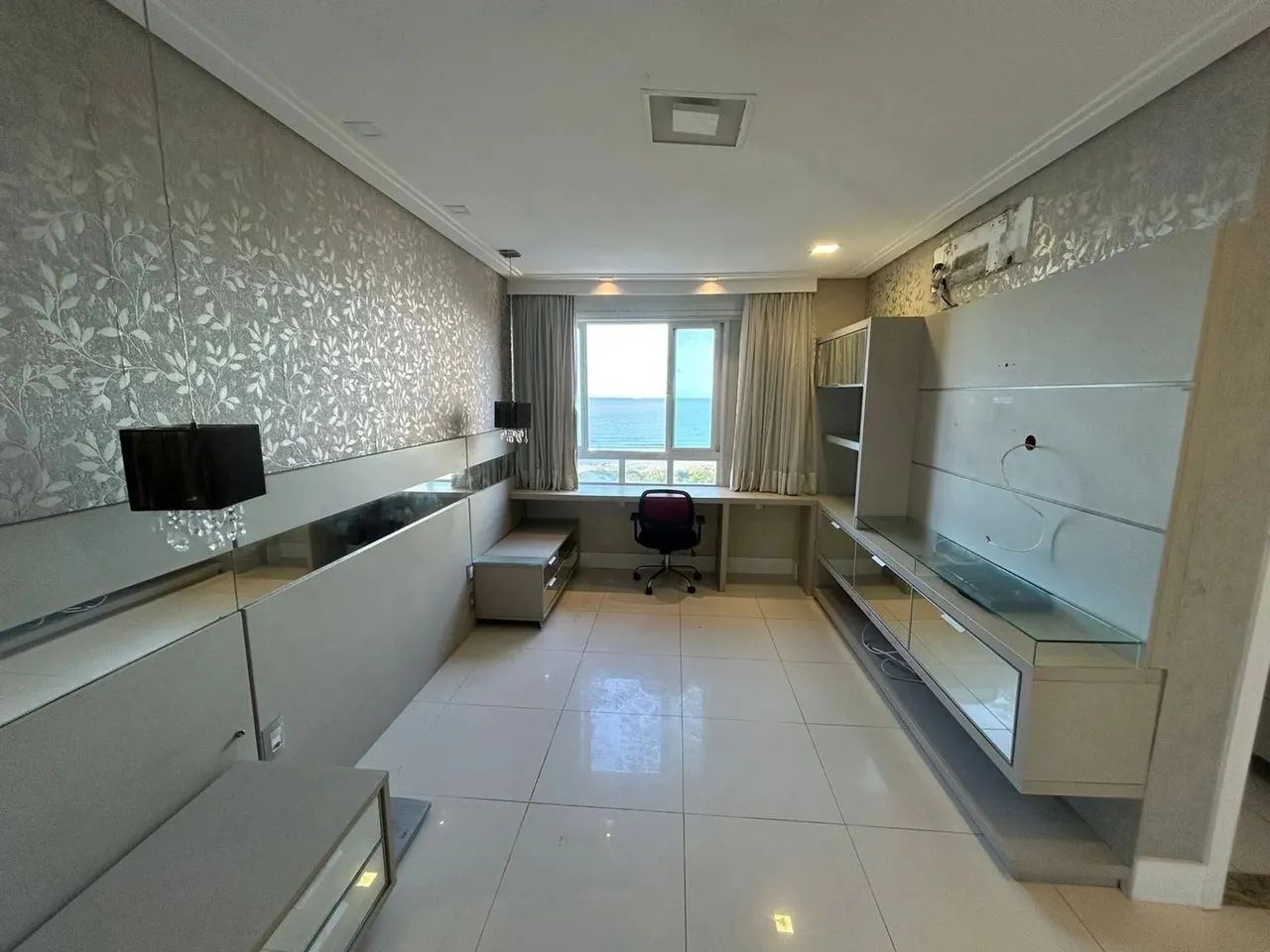 APARTAMENTO À VENDA NA PONTA DO FAROL, ANDAR ALTO 3 SUITES - Foto 7