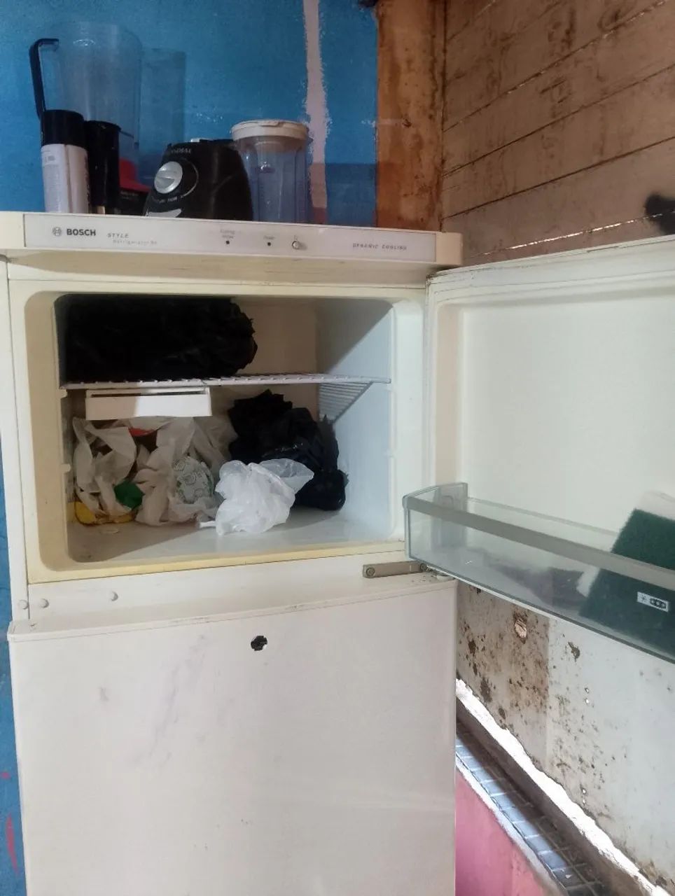 Geladeira com defeito 