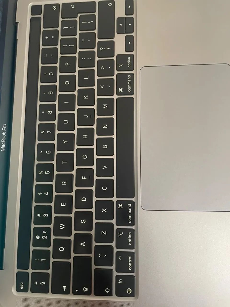 MacBook Pro 13" Apple M1 (2020) 8GB RAM / 256GB - Foto 2