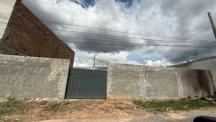 LOTE À VENDA DE 500 m² - VIA EXPRESSA
