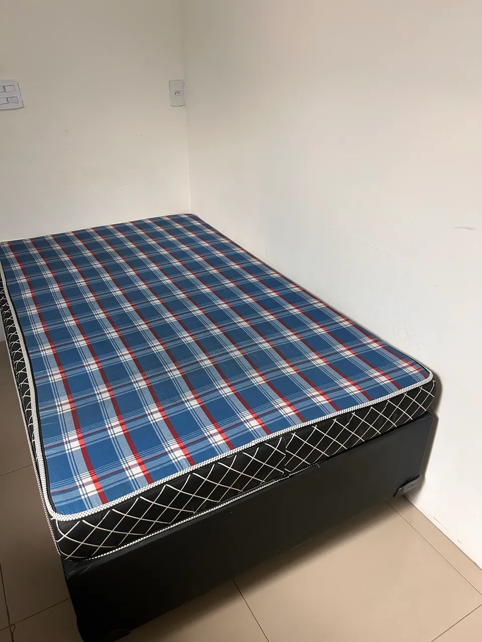Vendo Cama Box Solteirão  - Foto 4