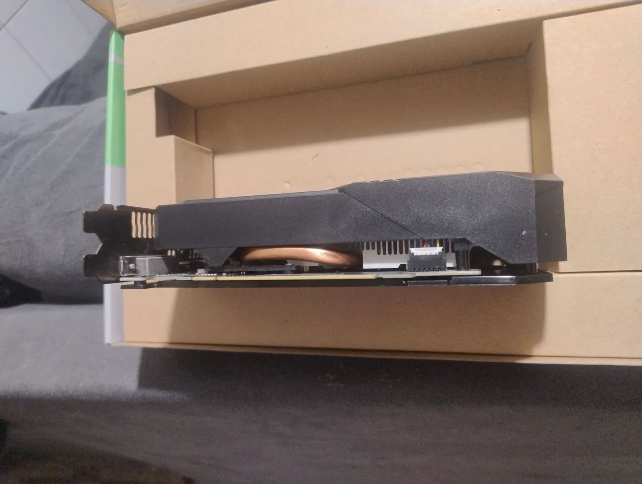 NVIDIA GeForce GTX 1650 ASUS TUF GAMING - Foto 2