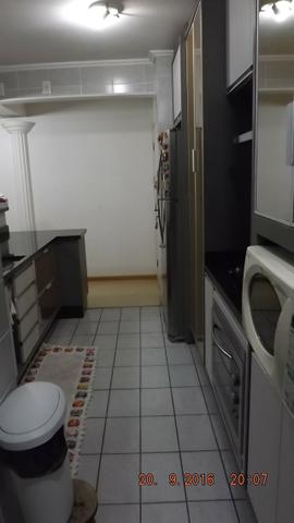 Apartamento 3 dormitórios com móveis planejados no Cabral - Foto 8