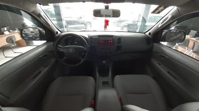 Toyota Hilux CD 4x2 abaixo Fipe - Foto 9