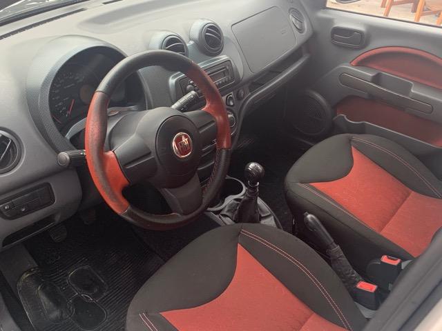 Fiat Uno Sporting Evo 2014 1.4 - Foto 5