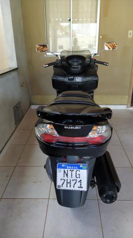 Suzuki Burgman 400 ano 2010 zeradissima de tudo, toda revisada - Foto 6