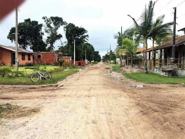 Terreno de esquina medindo 384 m² localizado na praia da Barra do Saí !! - Foto 8