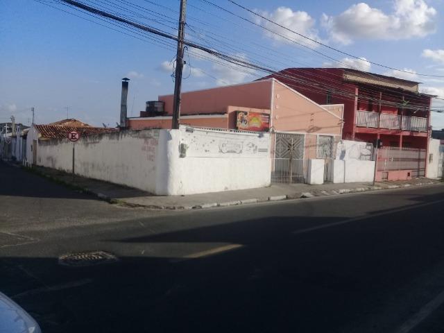 Excelente ponto comercial , de esquina, próximo ao Centro Comercial do Feiraguaio - Foto 6