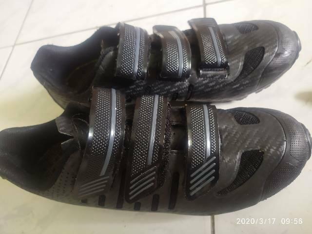 Vendo sapatilha MTB com pedal clip Shimano m520 - Foto 3