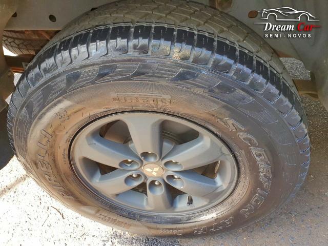 Mitsubishi L200 Triton 3.5 HPE 4x4 CD Flex automático IPVA pago 2013 - Foto 14