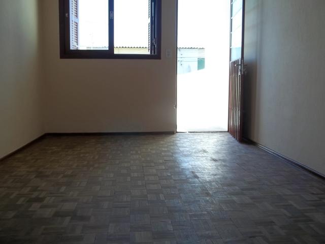 Apartamento dois dormitórios c/sacada grande, Fragata/Guabiroba - Foto 3