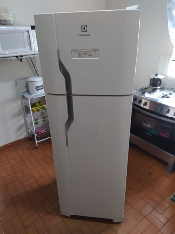 Geladeira Eletrolux frost free - Foto 4