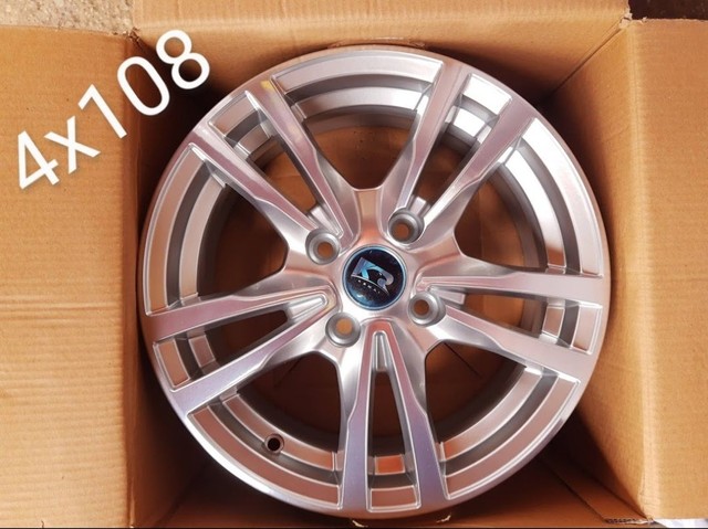 Rodas Aro 15 BMW GT 4x108 Prata Diamantada Novas