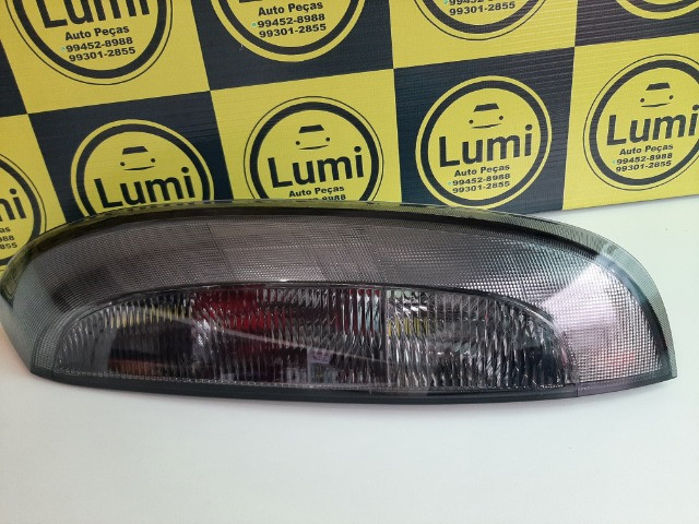 Lanterna traseira Corsa hatch 2003 a 2012 Fume (Nova)