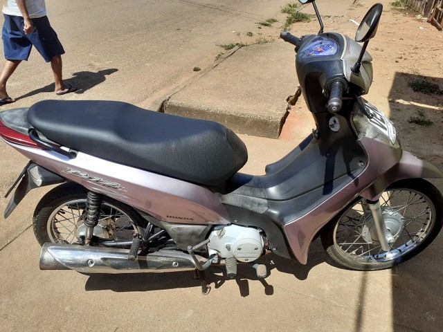 HONDA BIZ 125 ANO 2011 EM DIA RECIBO EM BRANCO PRONTA PRA TRANSFERIR