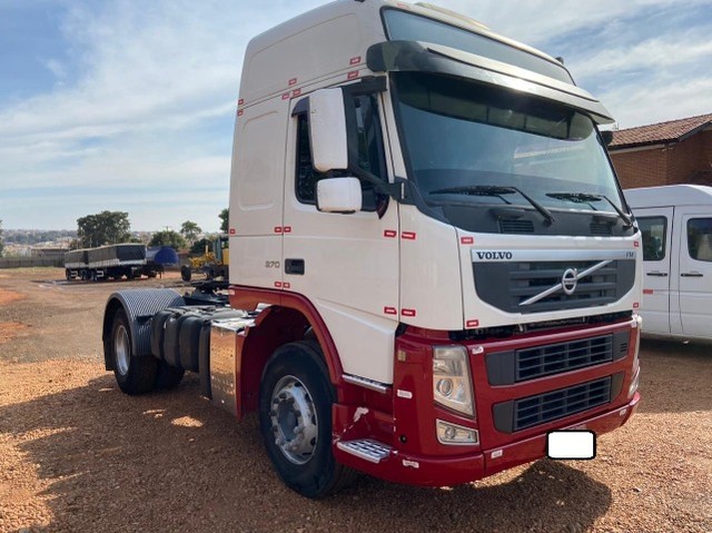 VOLVO FM 370 4X2 ANO 2014 ACEITO TROCA