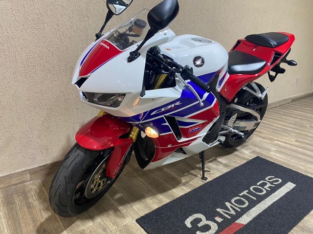 HONDA CBR 600 RR