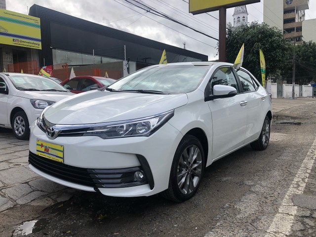COROLLA XEI 19/19 2.0 AUT. BRANCO PÉROLA/NA GARANTIA