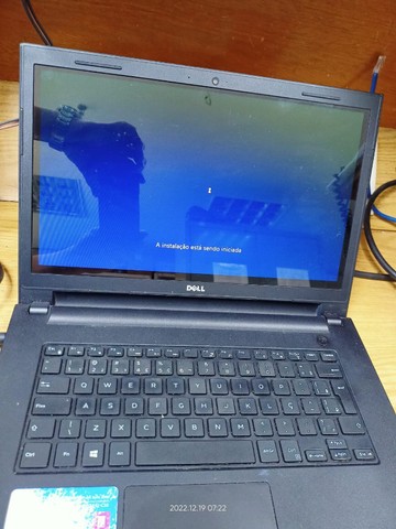 notebook dell  i3 4005u  1.7 ghz ,4g  memória ,HD ssd120 g