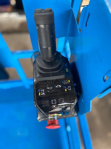 Plataforma Elevaótira Tesoura Elétrica 12 metros - Foto 2