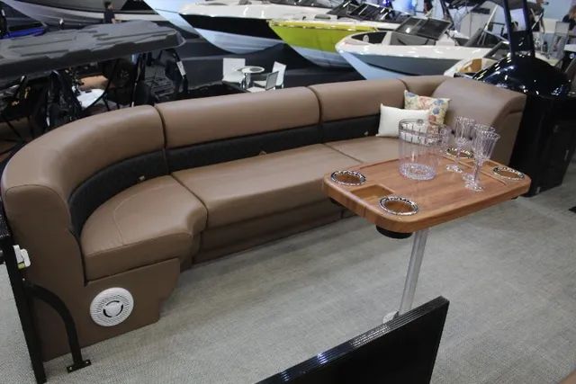 Ventura Pontoom P32 Lançamento 2024 - Foto 8