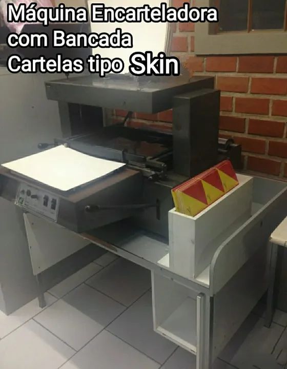 Máquina Encarteladora Cartelas tipo Skin 220v Revisada com Bancada