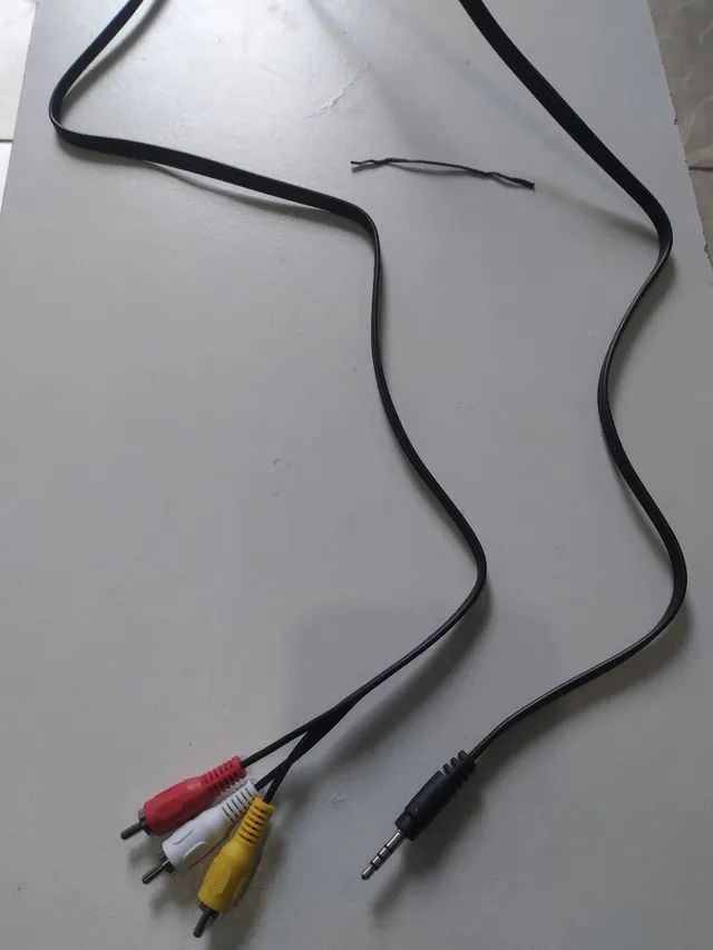 Cabo de áudio p2 +3RCA 