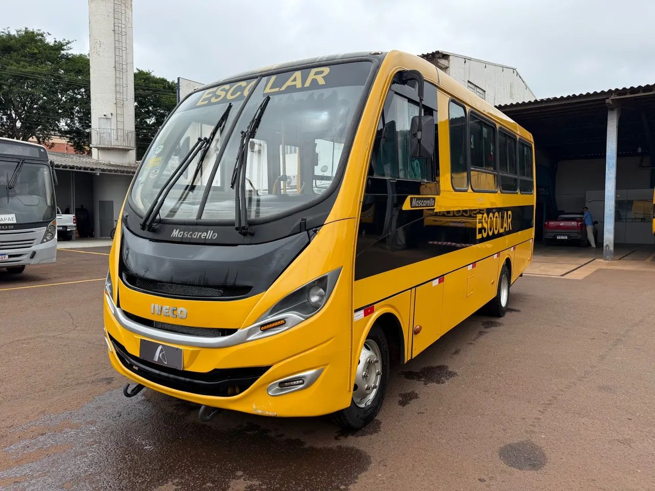 Microônibus escolar mascarello iveco ano 2016 com 29 lugares em cascavel Paraná  - Foto 5