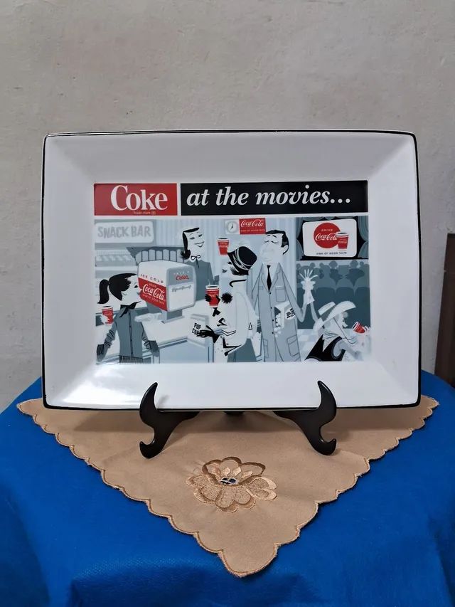Antiga Bandeja  de Porcelana da Coca Cola 