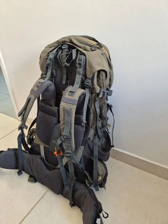 Mochila De Trekking Mt900 Symbium - Homem 90+10l Cor Cáqui - Foto 3