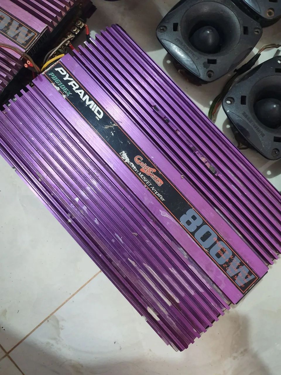 Pyramid 800W Gold Series