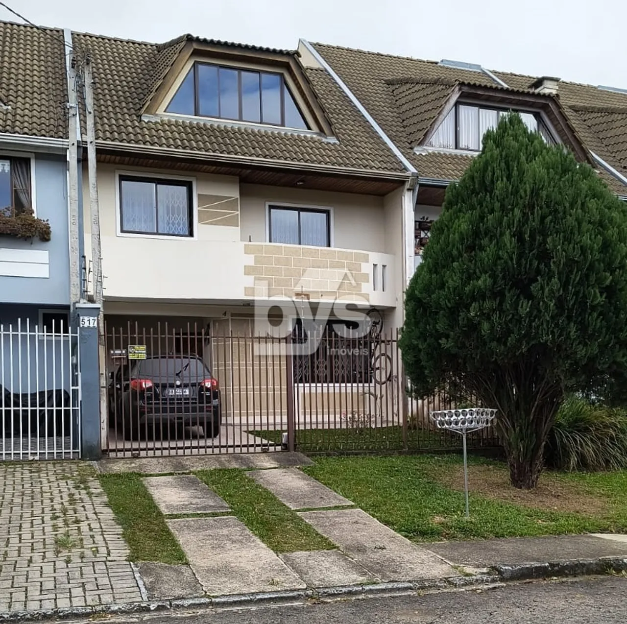 SOBRADO com 3 dormitórios à venda com 134m² por R$ 640.000,00 no bairro Jardim das América