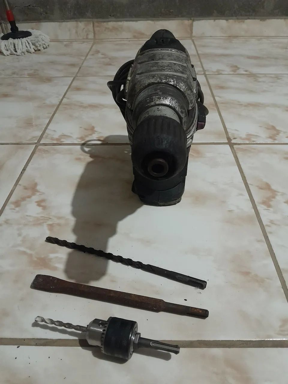 Furadeiras e Brocas para Concreto martelete em ótimo estado funcionando perfeitamente  - Foto 2