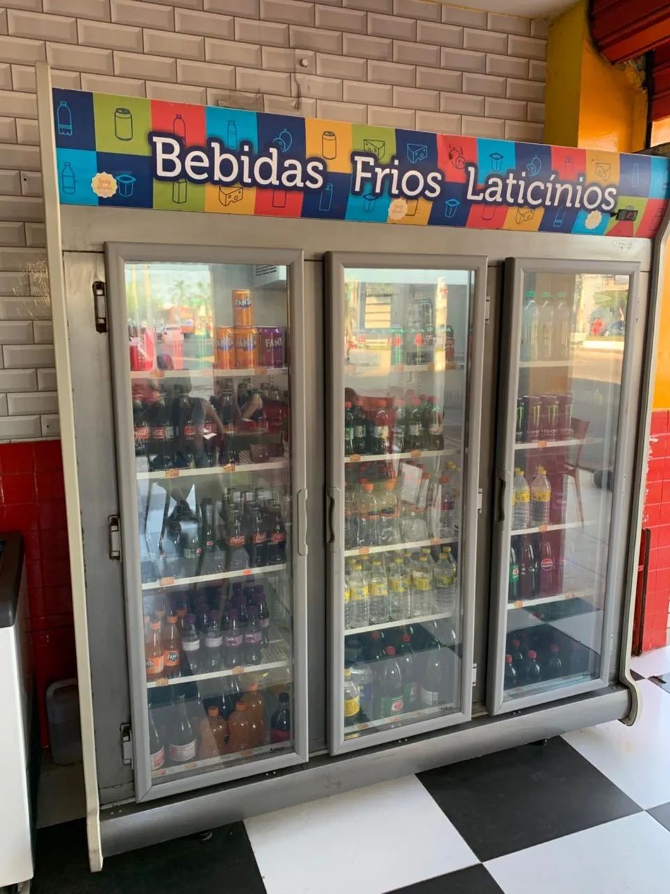 Frezeer Auto Serviço Fricon 3 portas  - Foto 3