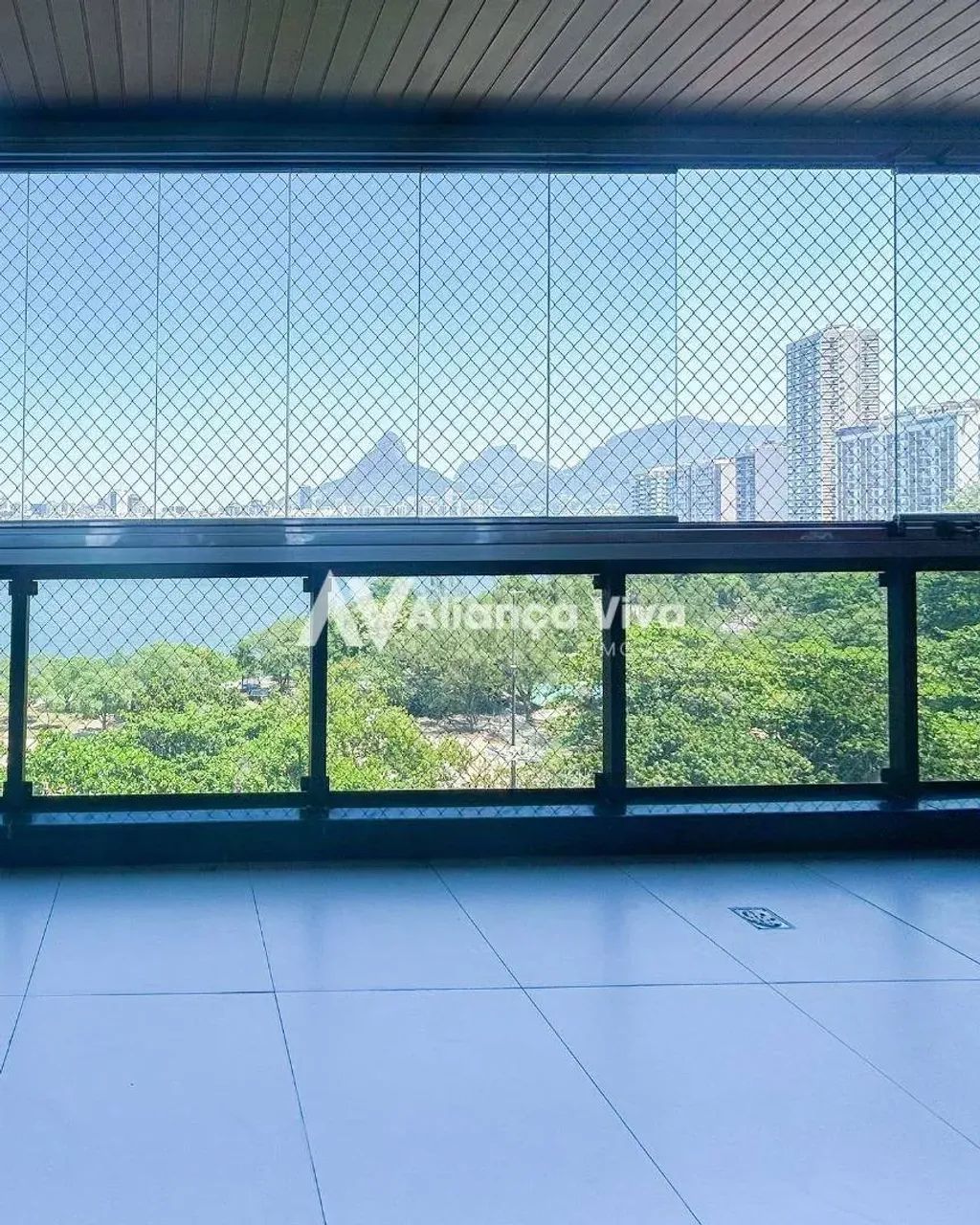 Exclusivdade na Lagoa - 3 quartos, 160 m² com vaga e vista indevassada - Foto 4