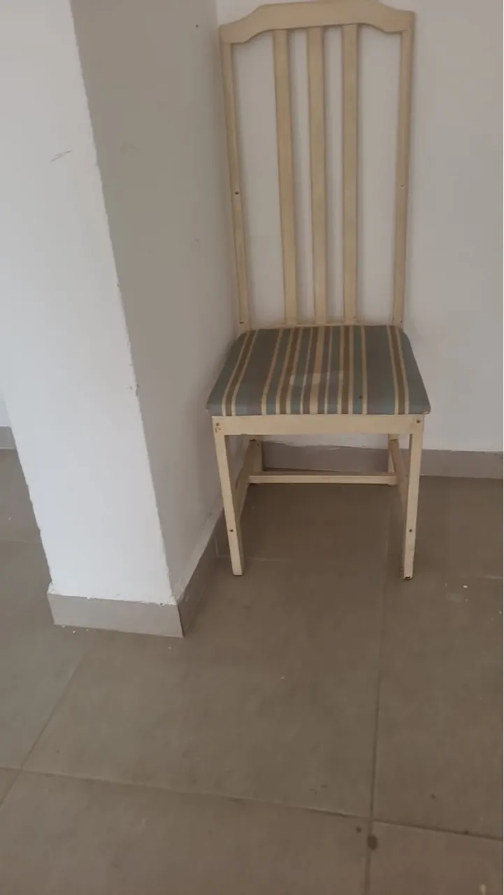 Cadeira de Jantar Clássica com Assento Listrado