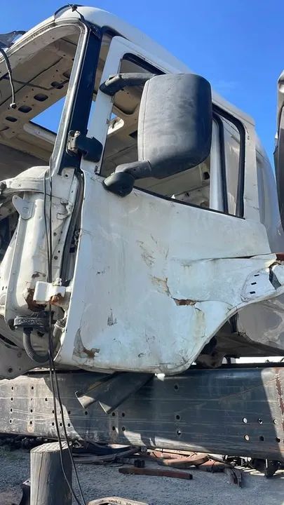Cabine scania P para recuperar - Foto 3