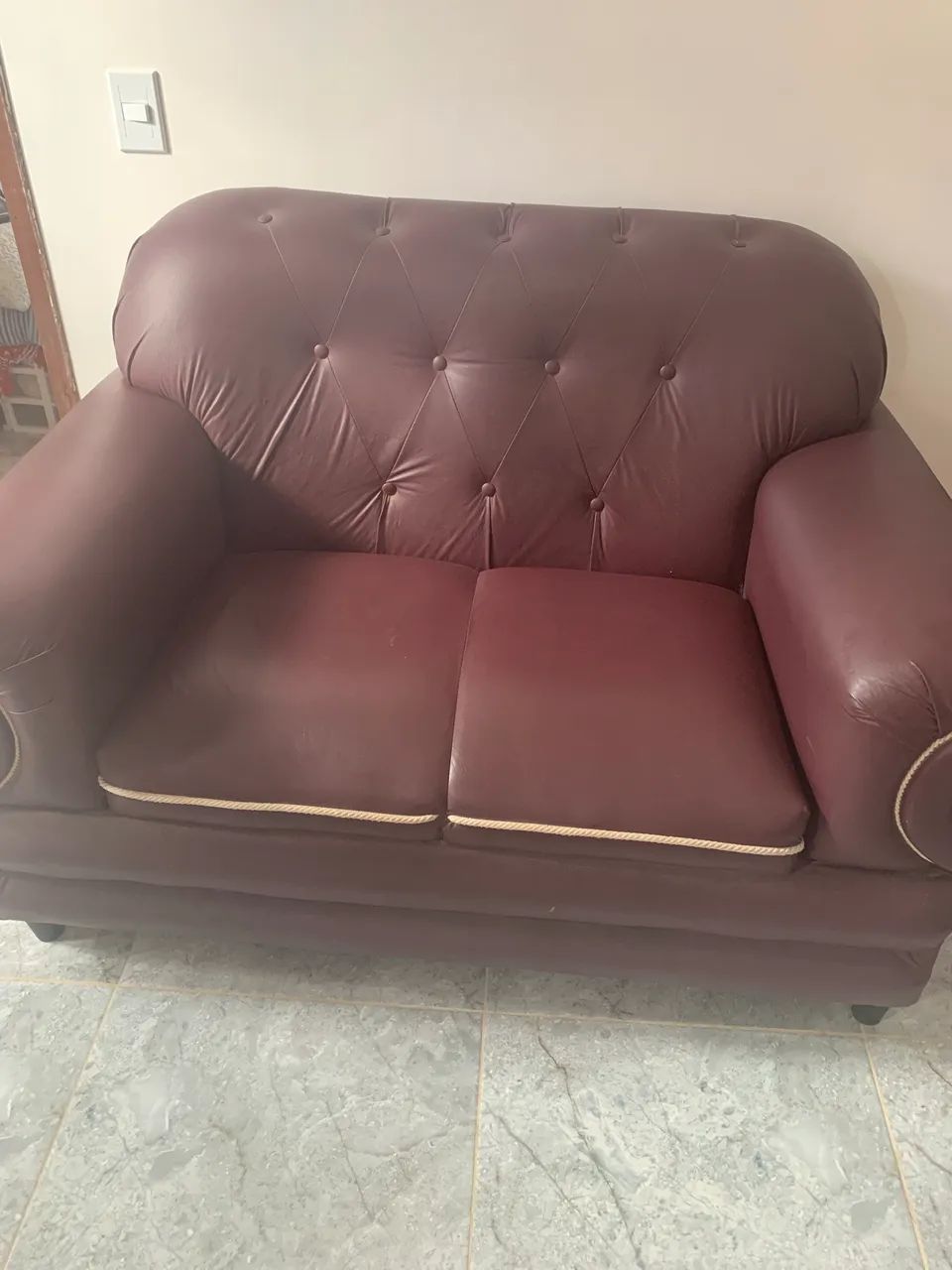 Sofá Elegante 2 lugares64842100506497121