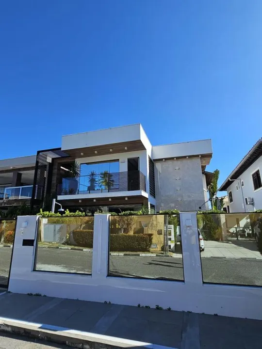 Casa para Venda em Lauro de Freitas, Parque Jockey Clube, 4 dormitórios, 3 suítes, 1 banhe