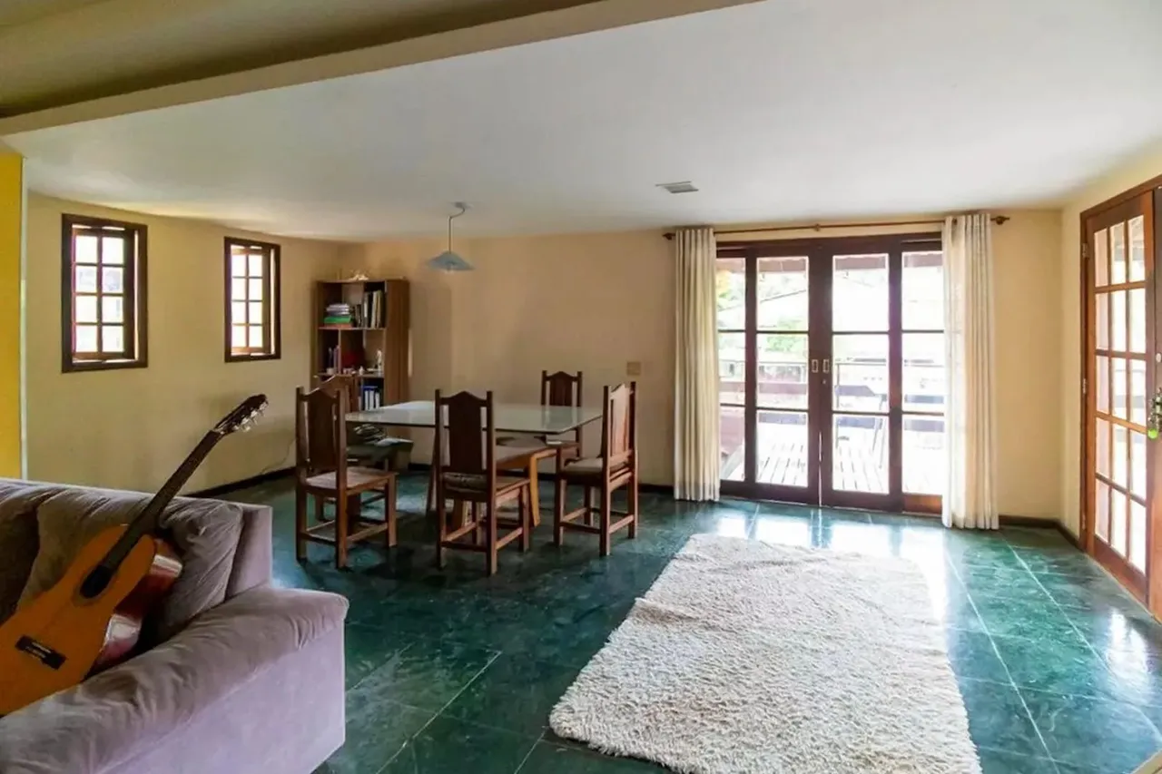Casa com 3 dormitórios, 160 m² - venda por R$ 700.000 ou aluguel por R$ 3.500/mês - Serra 