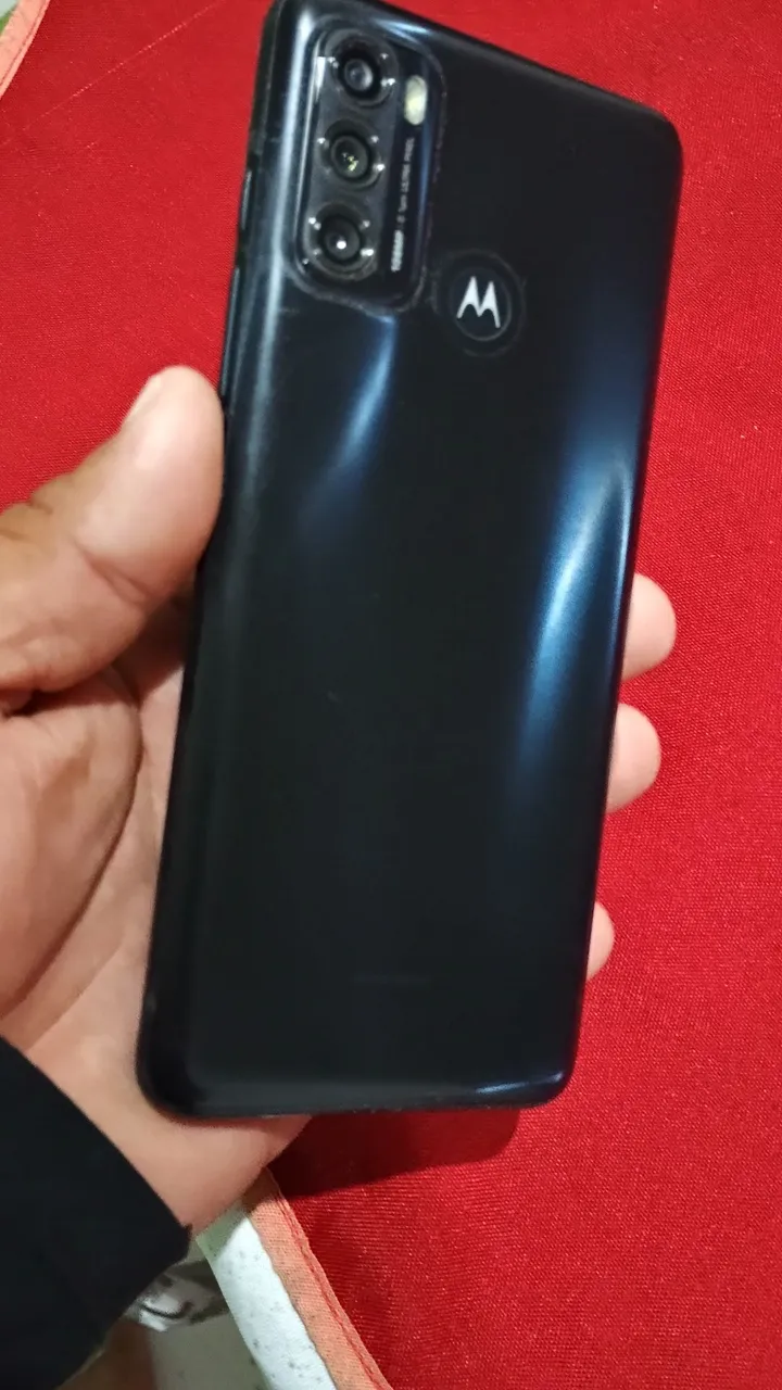 Moto g60 em boas condições de uso apenas r$ 400 preço negociáve *