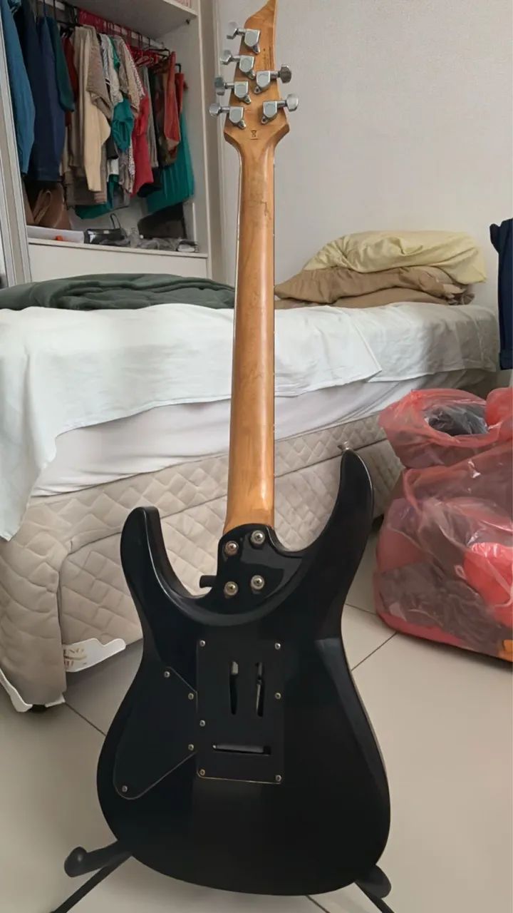 Tagima K2 (Kiko Loureiro Signature) - Instrumentos musicais