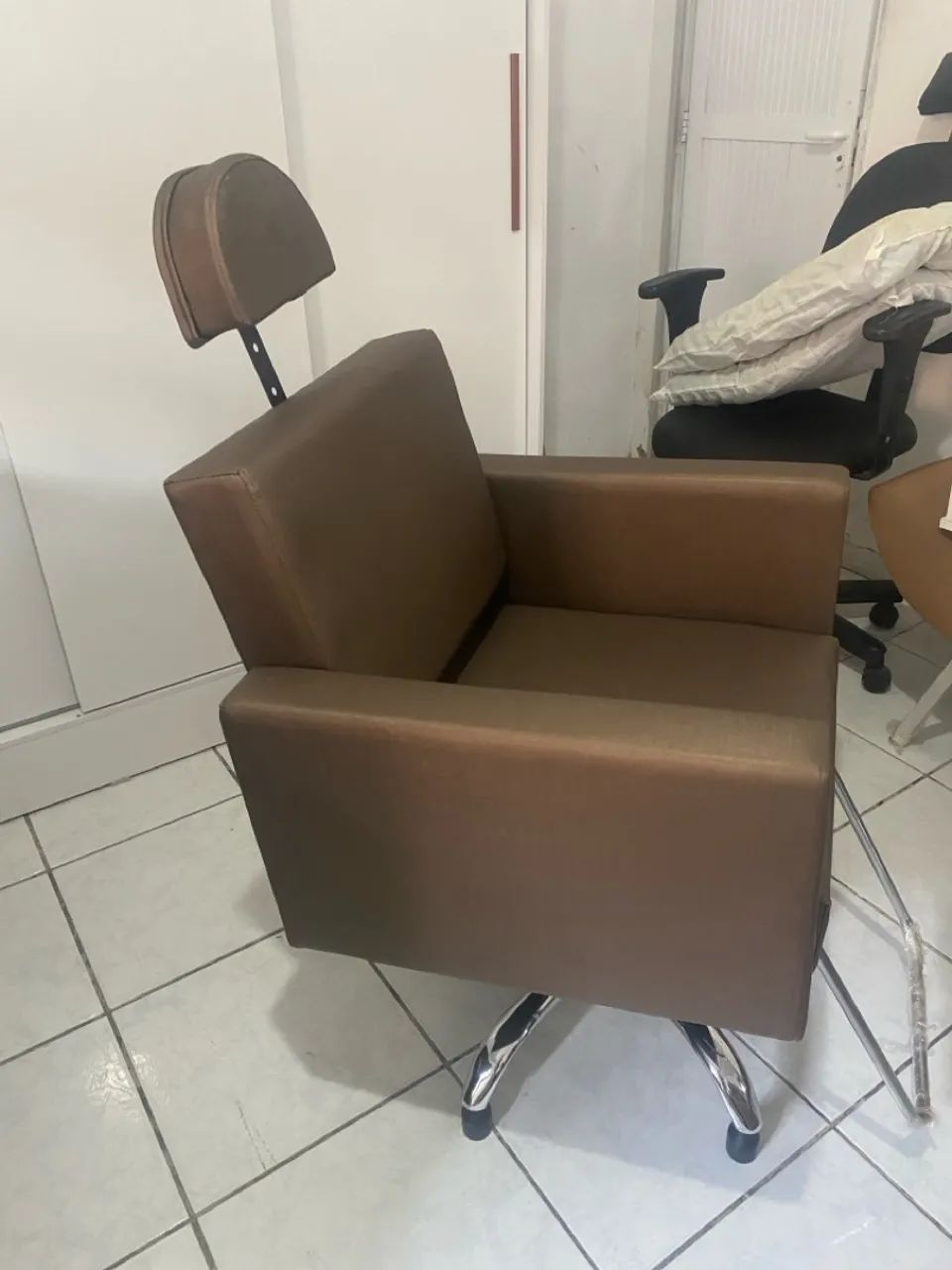 POLTRONA DE SALÃO  - Foto 4