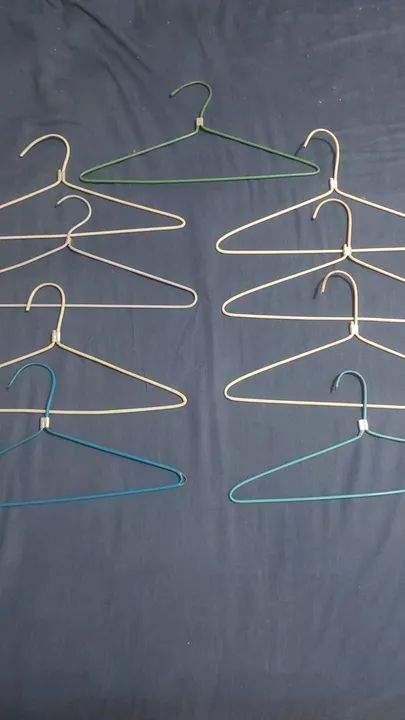 9 cabides  - Foto 2